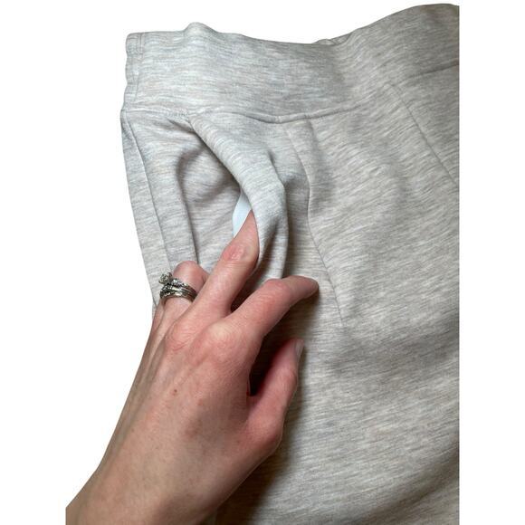 NWT Yogalicious Women Medium Pleat Front Scuba Pant Trouser Straight Leg Cream - Picture 8 of 16